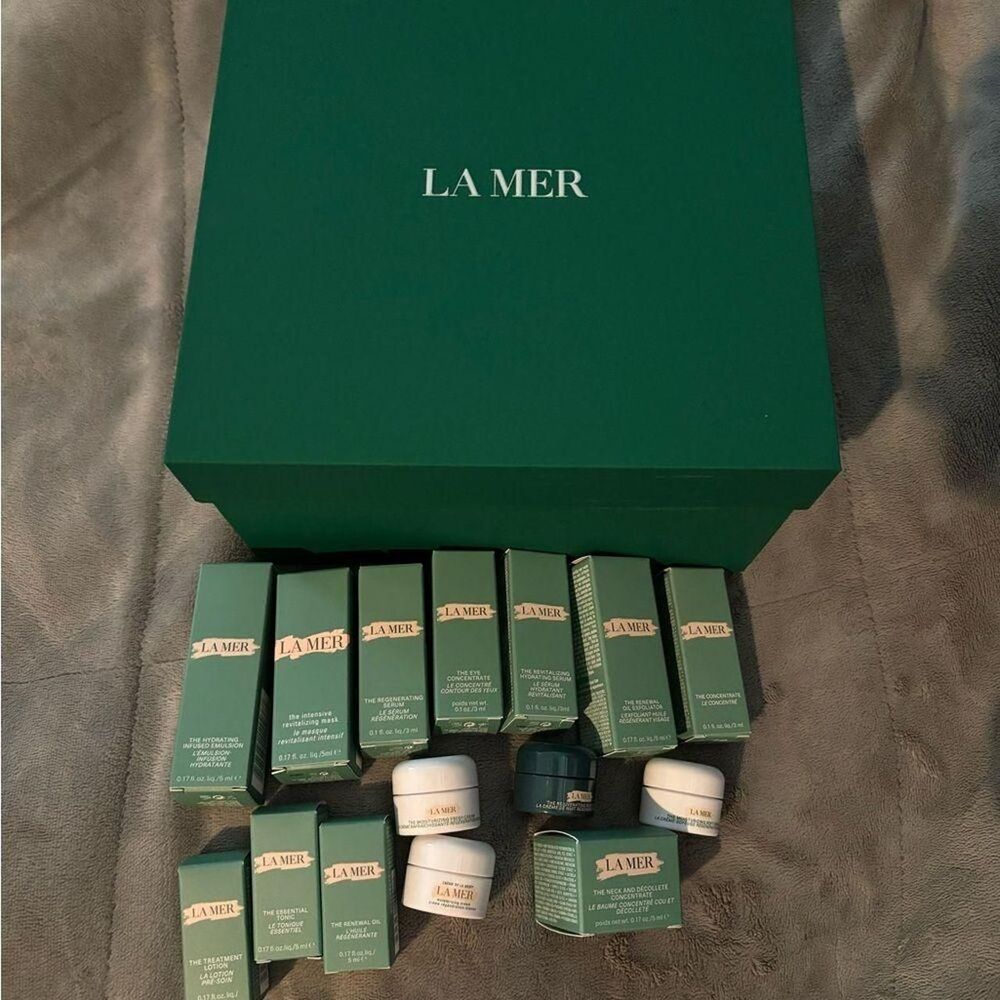 La-mer Green and White Skincare